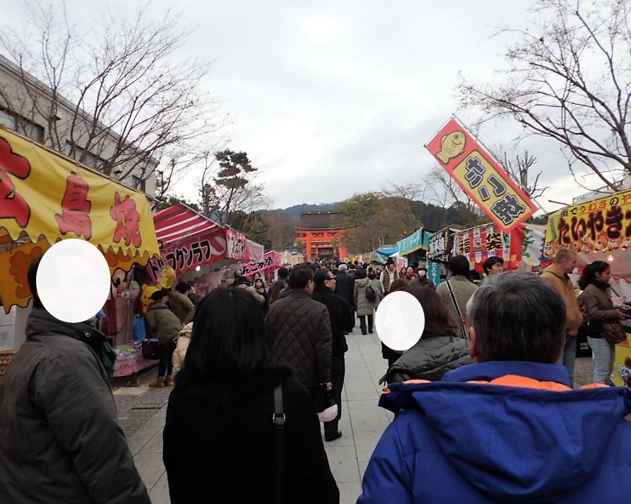 京都伏見稲荷大社の参道