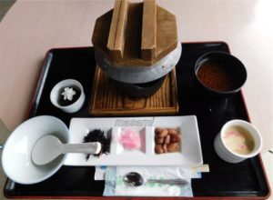 美濃にわか茶屋　鮎と舞茸の釜飯御膳